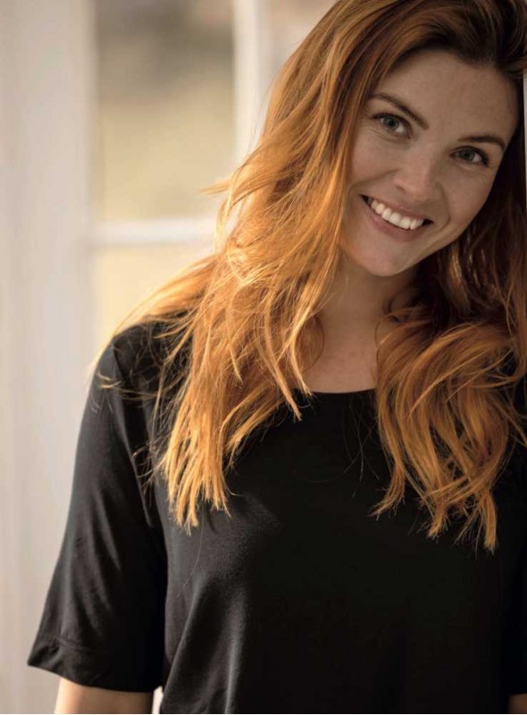 Bambu enfärgad svart top, kortärmad