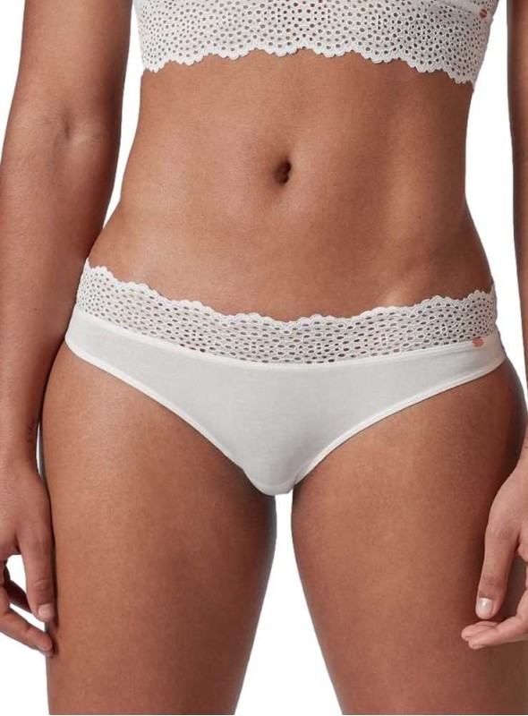 Bambu trosa med spetskant från Skiny