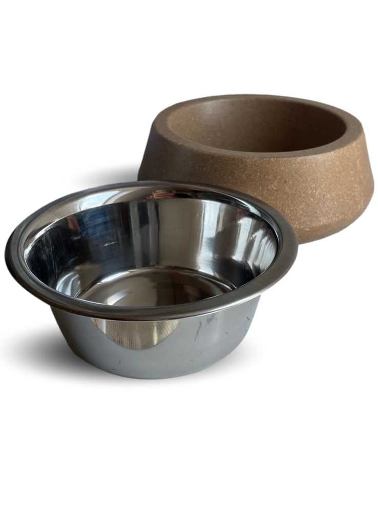 Hundskål av bambu, stor, med metallinsats